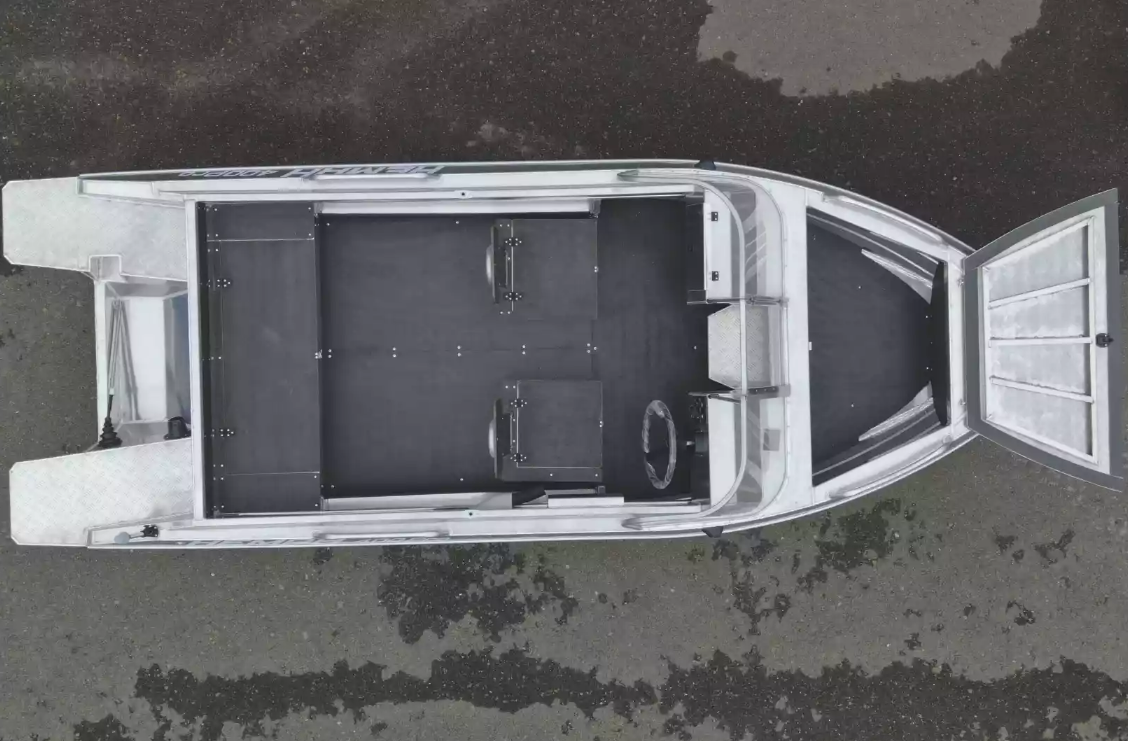 Алюминиевая лодка  Neman-400 PRO в Комсомольске-на-Амуре