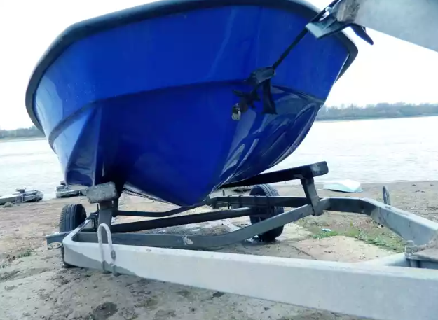 Стеклопластиковый катер Тримаран Wyatboat 430 C в Комсомольске-на-Амуре