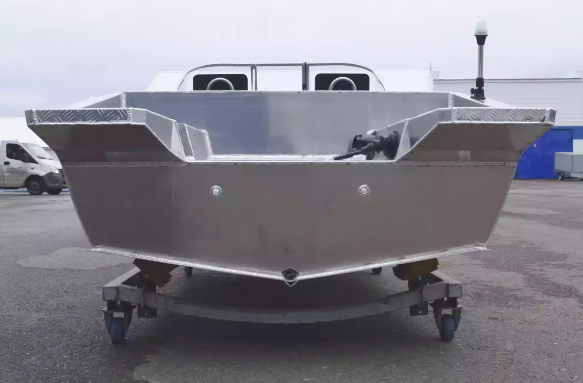 Алюминиевый катер Neman-400 PRO в Комсомольске-на-Амуре