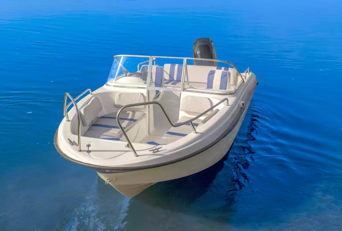 Стеклопластиковый катер Neman-530 Open в Комсомольске-на-Амуре