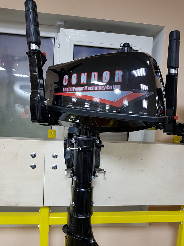 Лодочный мотор Condor T5HS с баком 12 л. в Комсомольске-на-Амуре