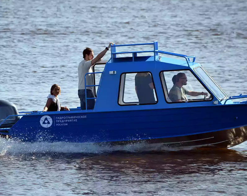 Алюминиевый катер Неман-500 (закрытая рубка) в Комсомольске-на-Амуре