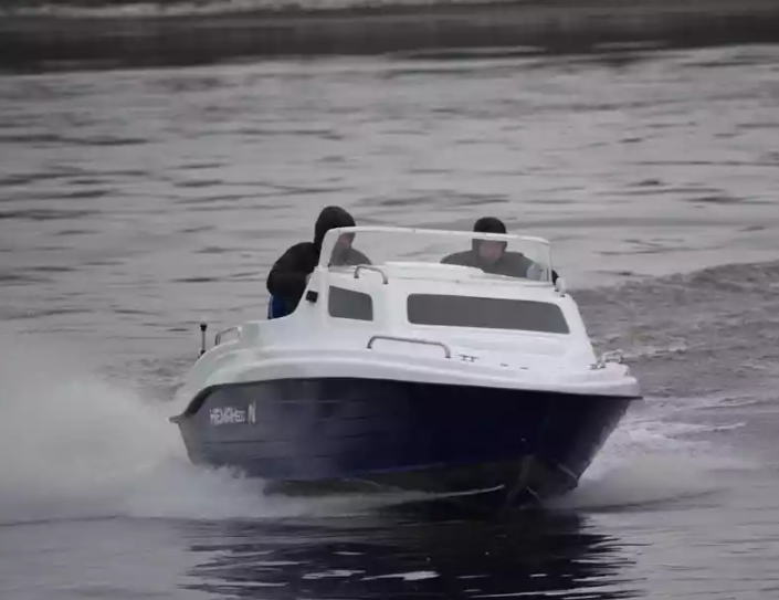 Комбинированный катер Neman-500 с каютой в Комсомольске-на-Амуре