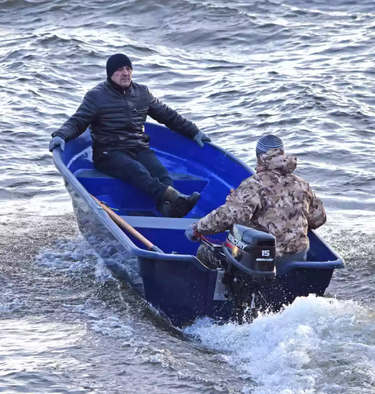 Стеклопластиковая лодка Neman-340 (тримаран) в Комсомольске-на-Амуре