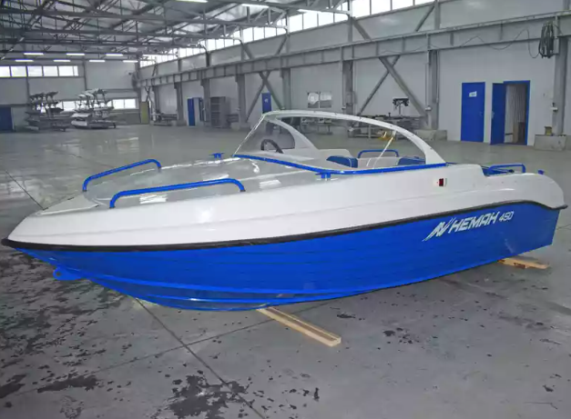 Комбинированный катер Neman-450 в Комсомольске-на-Амуре