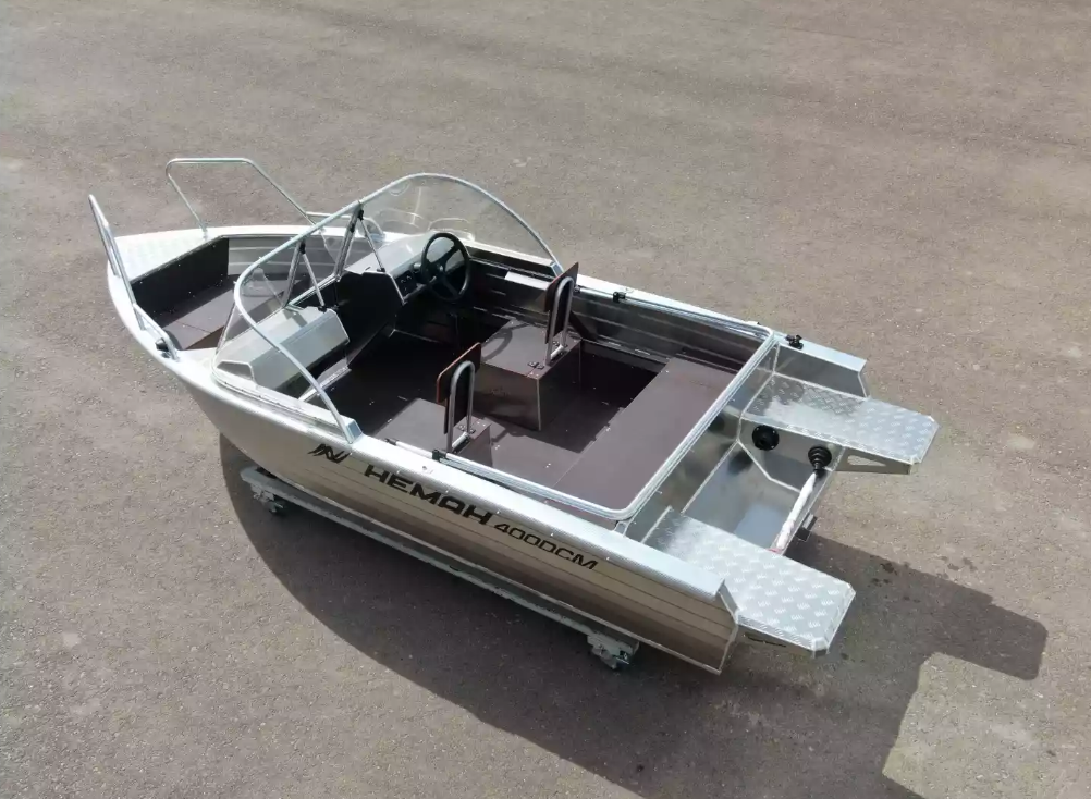 Алюминиевая лодка  Неман-400 DCM NEW в Комсомольске-на-Амуре