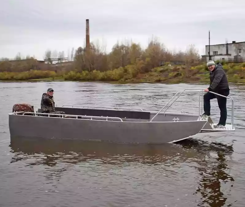Алюминиевая лодка Wyatboat-600 в Комсомольске-на-Амуре