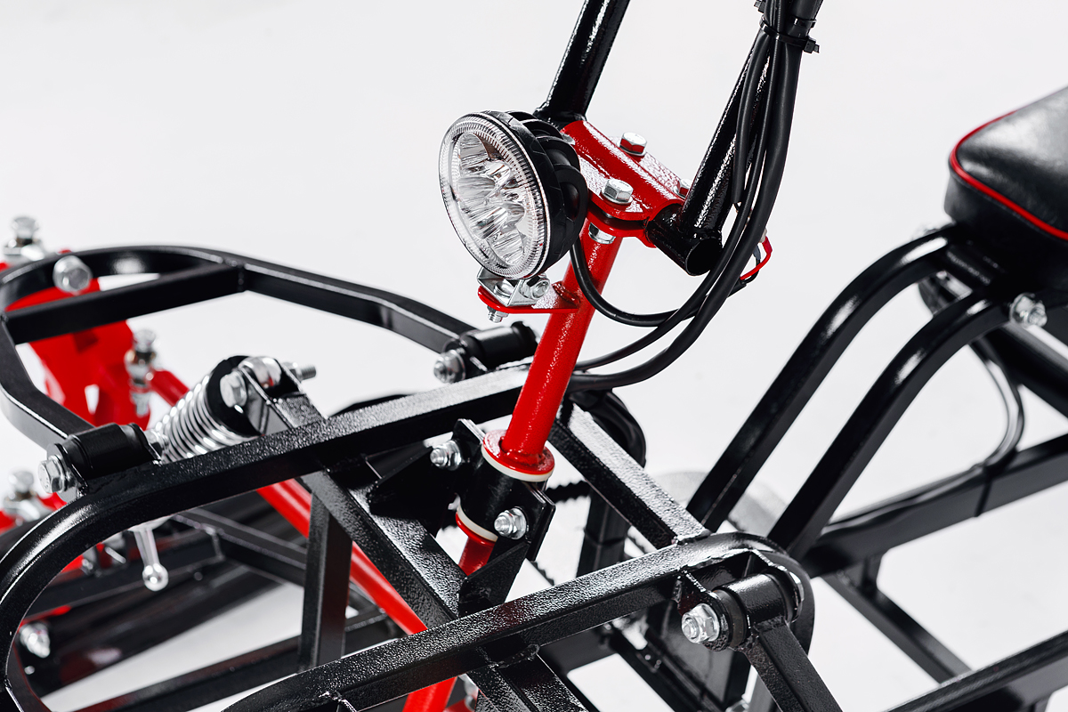 Лыжный модуль IKUDZO с подогревом ручек пластиковые лыжи в Комсомольске-на-Амуре