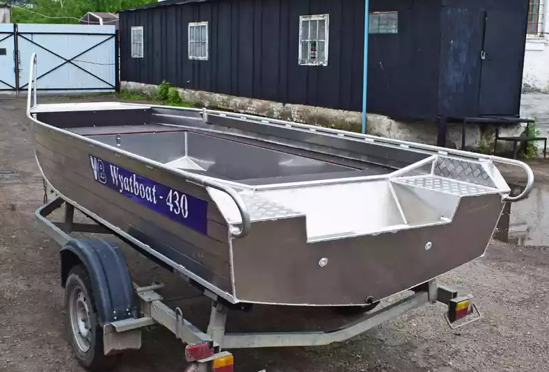 Алюминиевая лодка  Wyatboat-430 Master в Комсомольске-на-Амуре