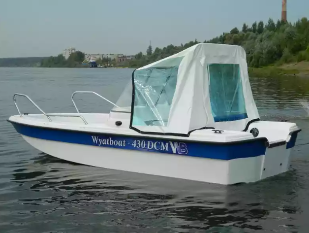Стеклопластиковый катер Wyatboat-430 DCM (тримаран) в Комсомольске-на-Амуре