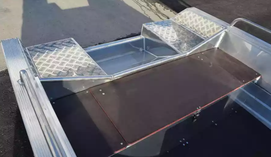 Алюминиевая лодка  Wyatboat-430 Р в Комсомольске-на-Амуре