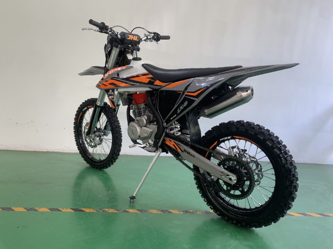 Мотоцикл JHLMOTO JHL LX4 CB300RL (175FMN) в Комсомольске-на-Амуре