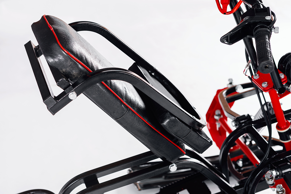 Лыжный модуль IKUDZO с подогревом ручек пластиковые лыжи в Комсомольске-на-Амуре