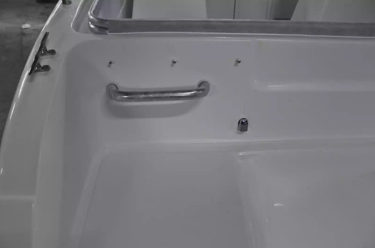 Стеклопластиковый катер Neman-500 в Комсомольске-на-Амуре