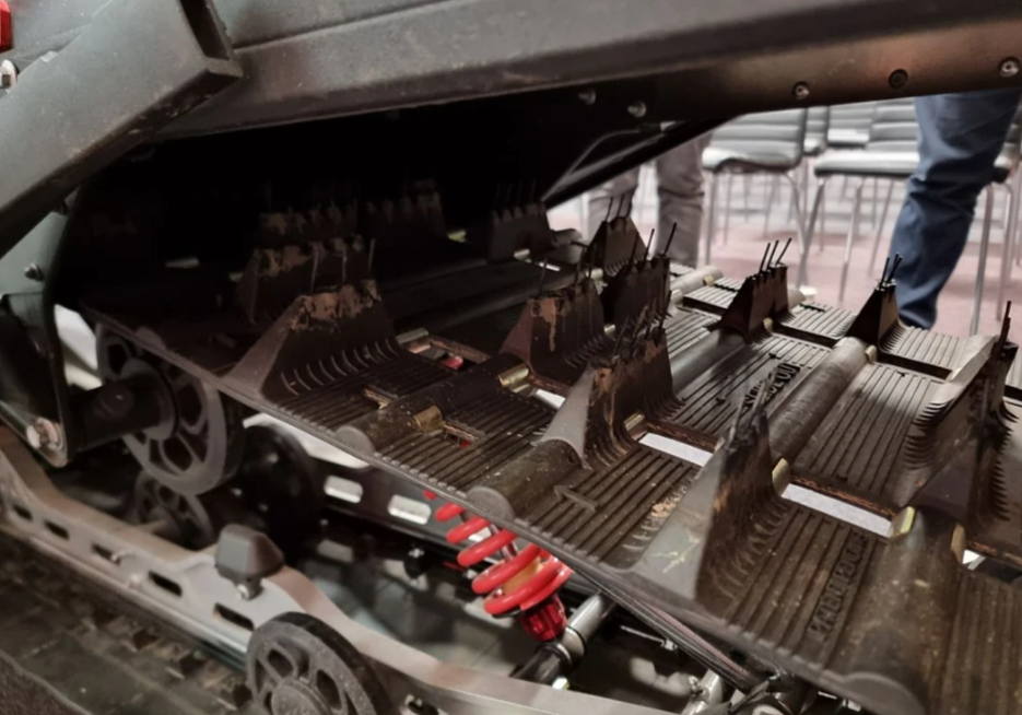 Снегоход AODES Siberiacross 1000 SWT 600mm LCD 6.8 в Комсомольске-на-Амуре