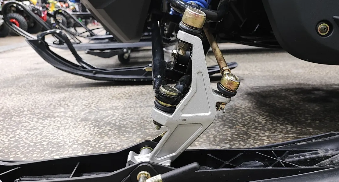 Снегоход Ataki WD150 Б/У в Комсомольске-на-Амуре Снегоход Ataki WD150 Б/У в Комсомольске-на-Амуре