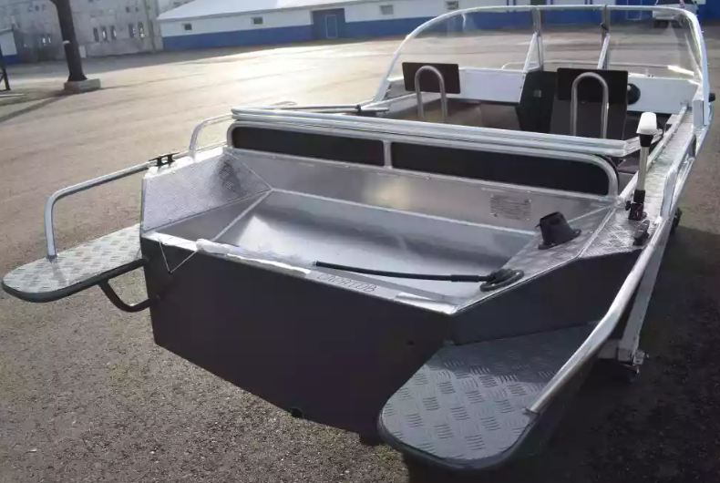 Алюминиевый катер Wyatboat-460 DCM в Комсомольске-на-Амуре