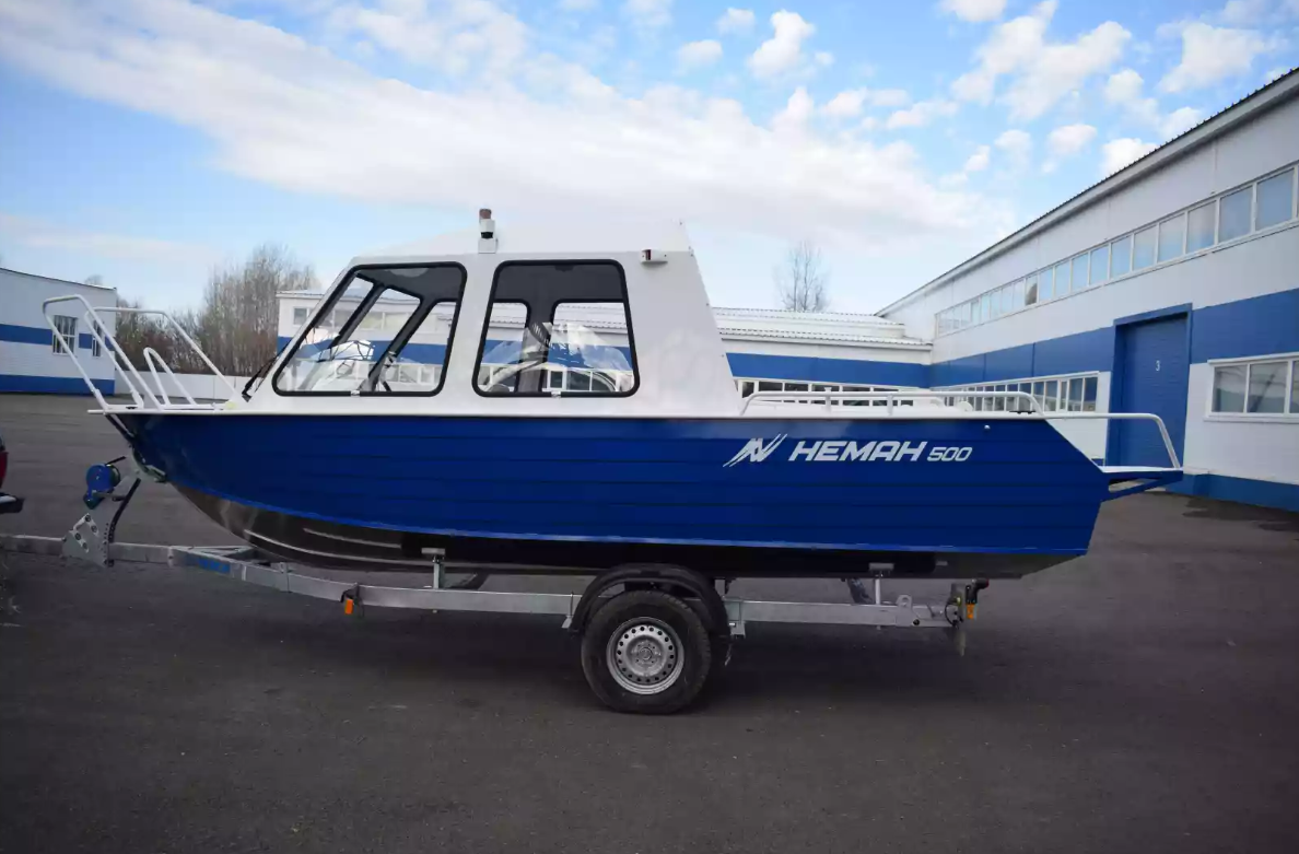 Алюминиевый катер Неман-500 (закрытая рубка) в Комсомольске-на-Амуре