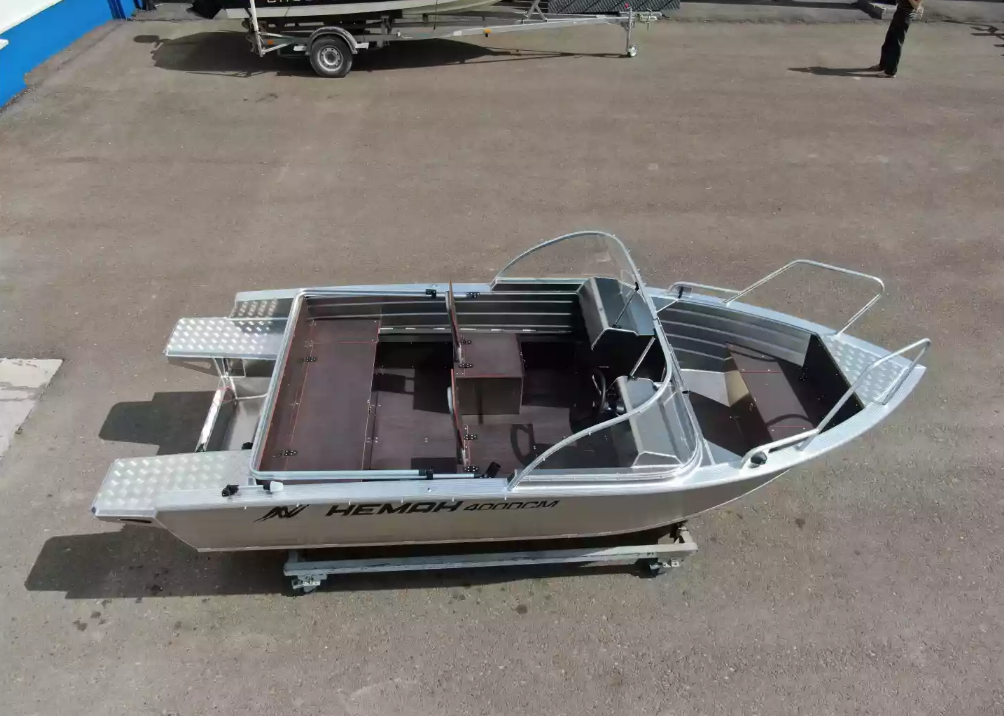 Алюминиевая лодка  Неман-400 DCM NEW в Комсомольске-на-Амуре