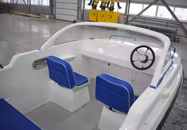 Комбинированный катер Neman-450 в Комсомольске-на-Амуре