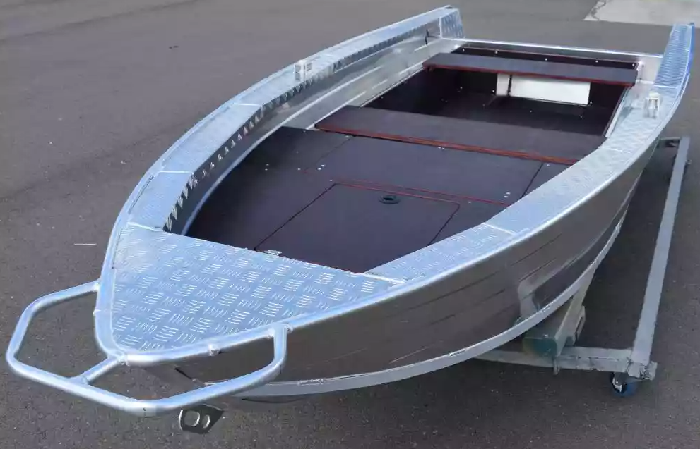 Алюминиевая лодка Wyatboat-390Р Fish в Комсомольске-на-Амуре