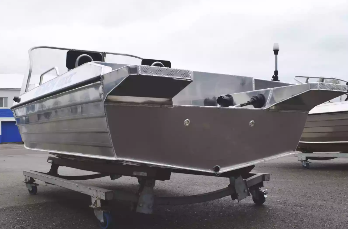 Алюминиевый катер Neman-400 DC в Комсомольске-на-Амуре