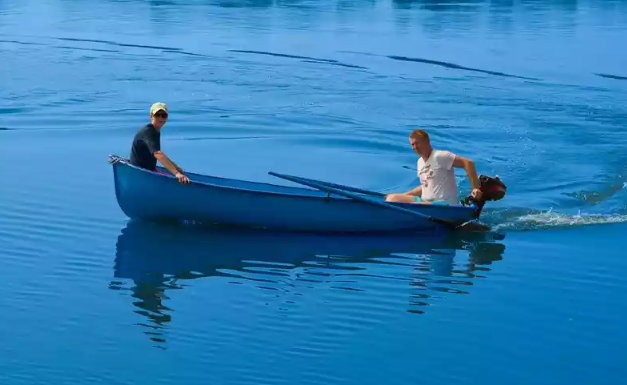 Стеклопластиковая лодка Омуль в Комсомольске-на-Амуре