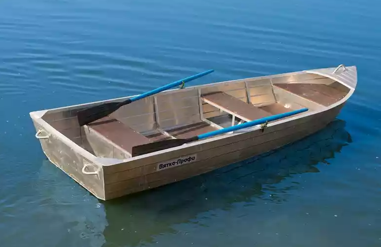 Алюминиевая лодка Вятка-Профи 32 в Комсомольске-на-Амуре