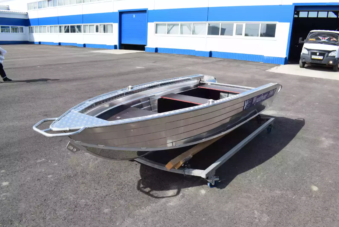 Алюминиевая лодка Wyatboat-390 P в Комсомольске-на-Амуре