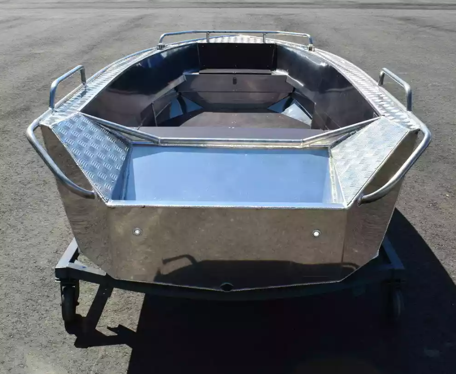 Алюминиевая лодка  Wyatboat-430М в Комсомольске-на-Амуре