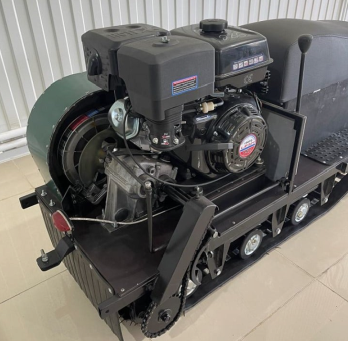 Мотобуксировщик ЕНОТ 4М в Комсомольске-на-Амуре