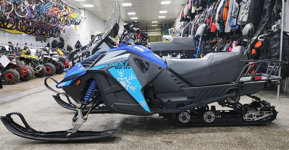 Снегоход Ataki WD150 Б/У в Комсомольске-на-Амуре Снегоход Ataki WD150 Б/У в Комсомольске-на-Амуре