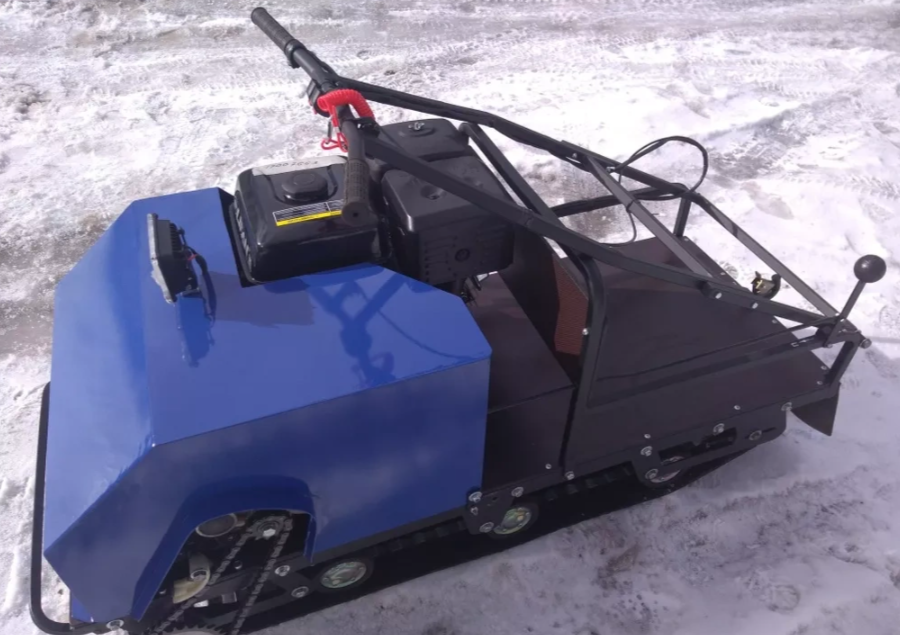 Мотобуксировщик AhtaR ЗИМА с реверсом (задний ход) в Комсомольске-на-Амуре