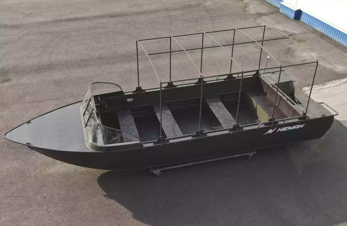 Алюминиевый катер Wyatboat-700 в Комсомольске-на-Амуре