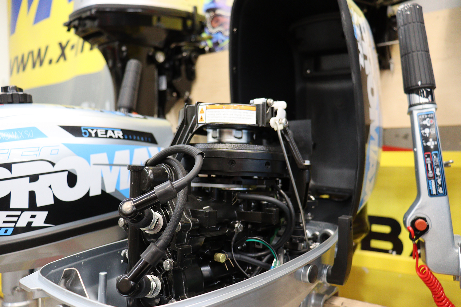 Лодочный мотор PROMAX SP9.9FHS LIGHT в Комсомольске-на-Амуре