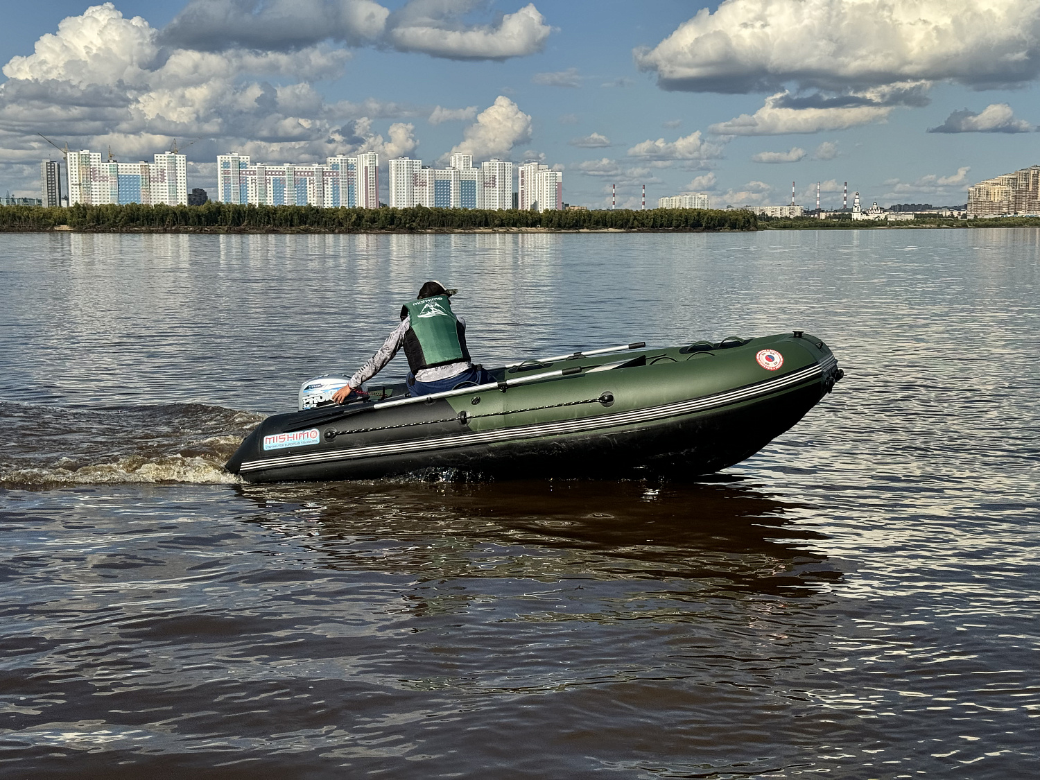 Лодка MISHIMO BIG FLOOR 400 в Комсомольске-на-Амуре