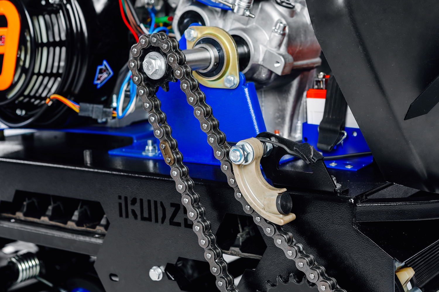 МОТОБУКСИРОВЩИК IKUDZO LONG 2.0 1700/500 EKR19 в Комсомольске-на-Амуре