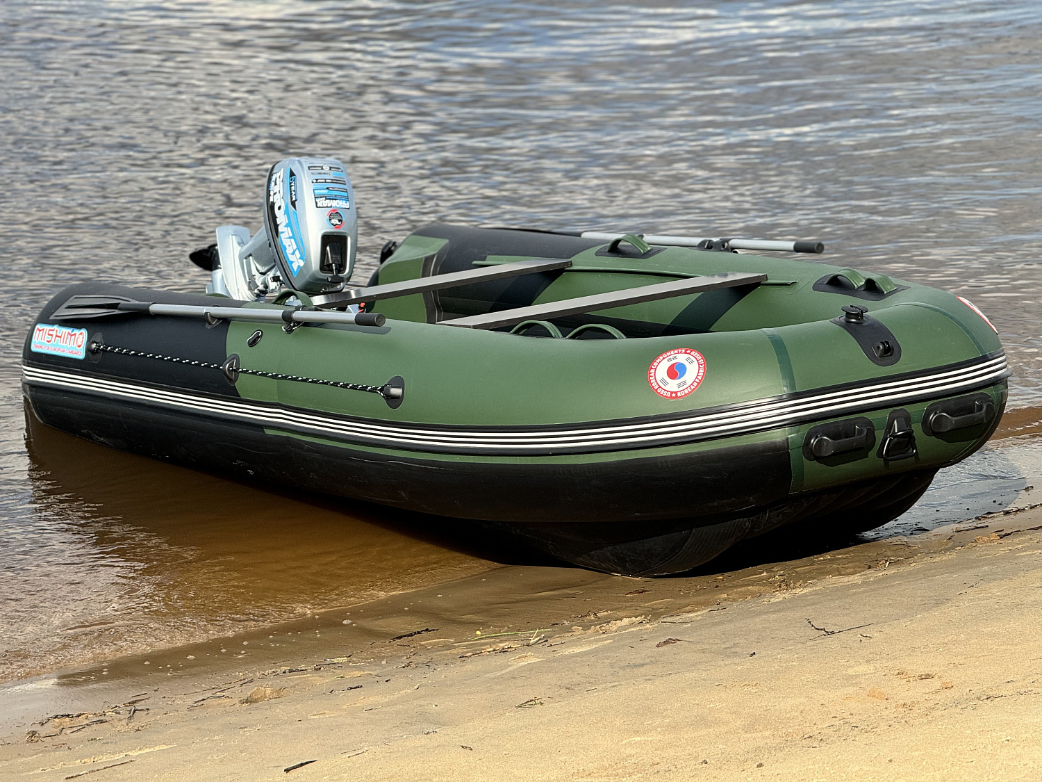Лодка MISHIMO BIG FLOOR 400 в Комсомольске-на-Амуре