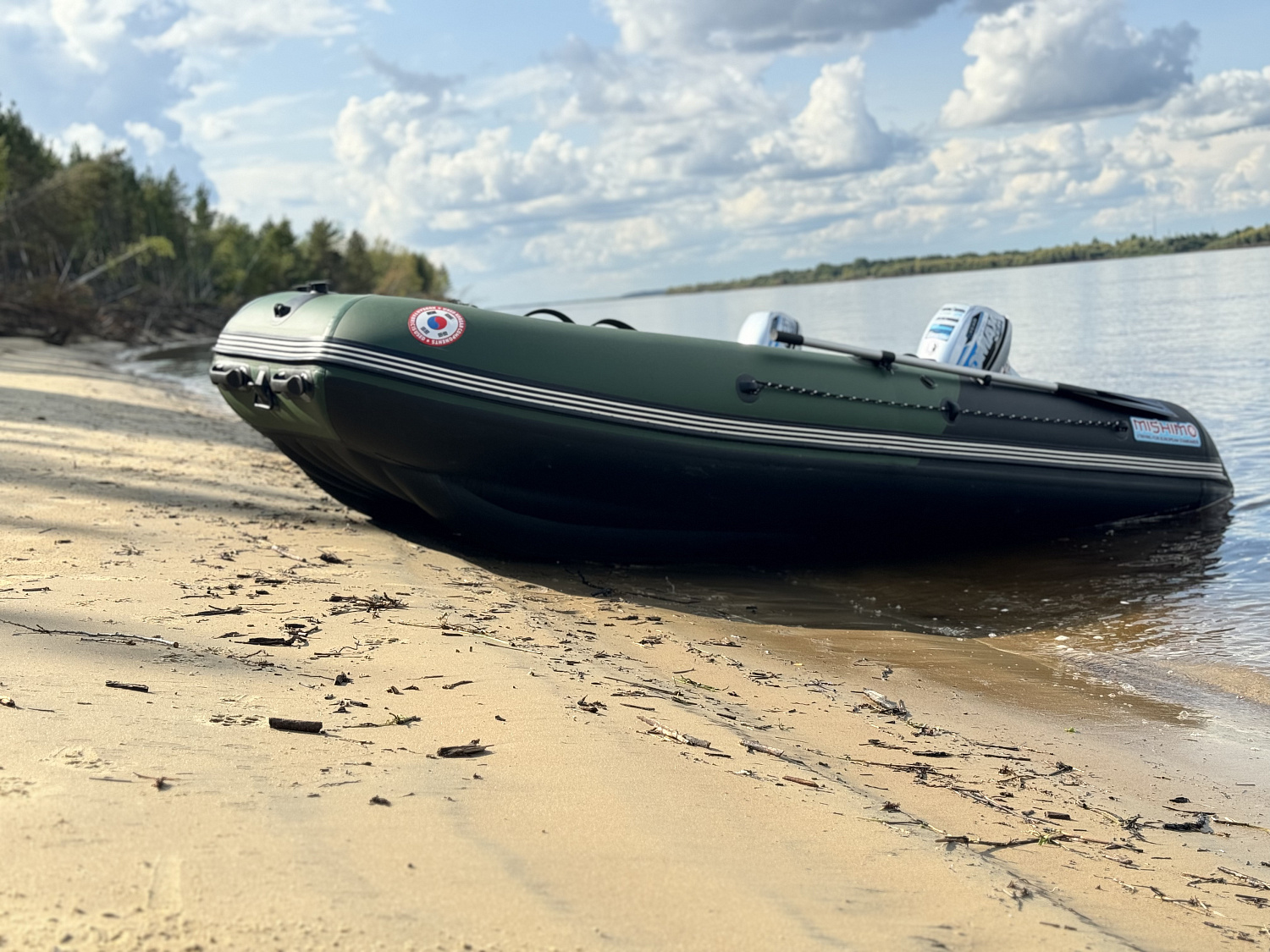 Лодка MISHIMO BIG FLOOR 400 в Комсомольске-на-Амуре