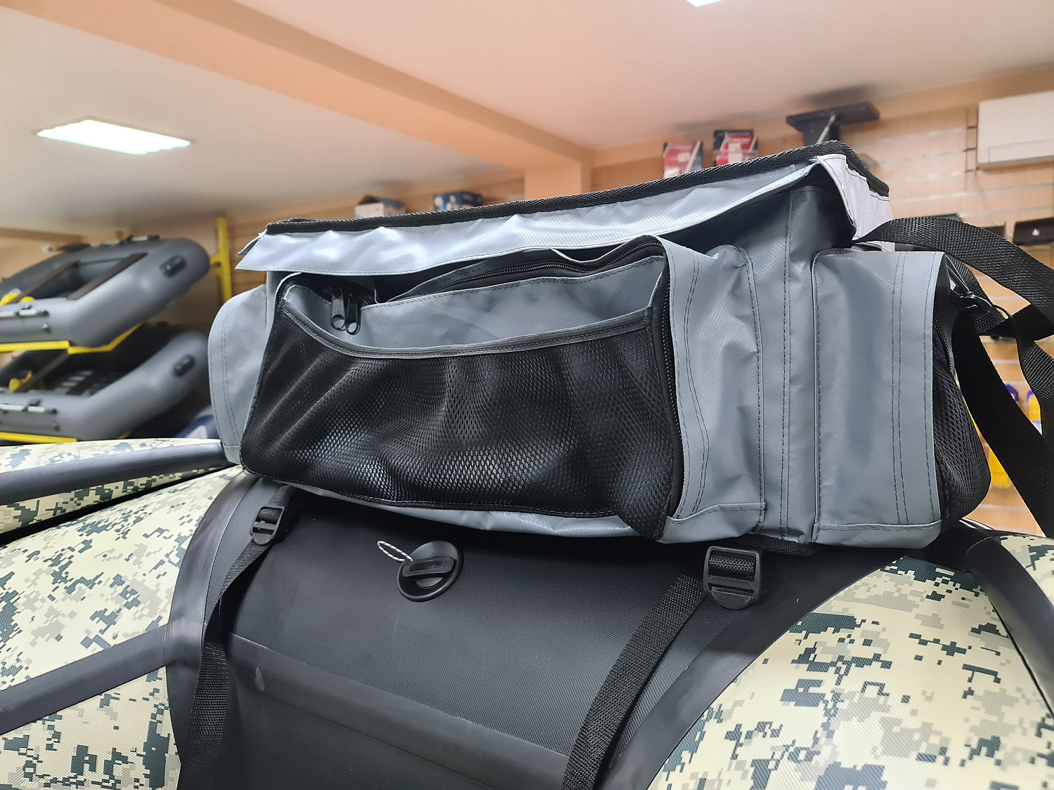 СУМКА ЛЮКС НА БАЛЛОН ДЛЯ ЛОДОК ПВХ 50Х25Х25 СМ в Комсомольске-на-Амуре