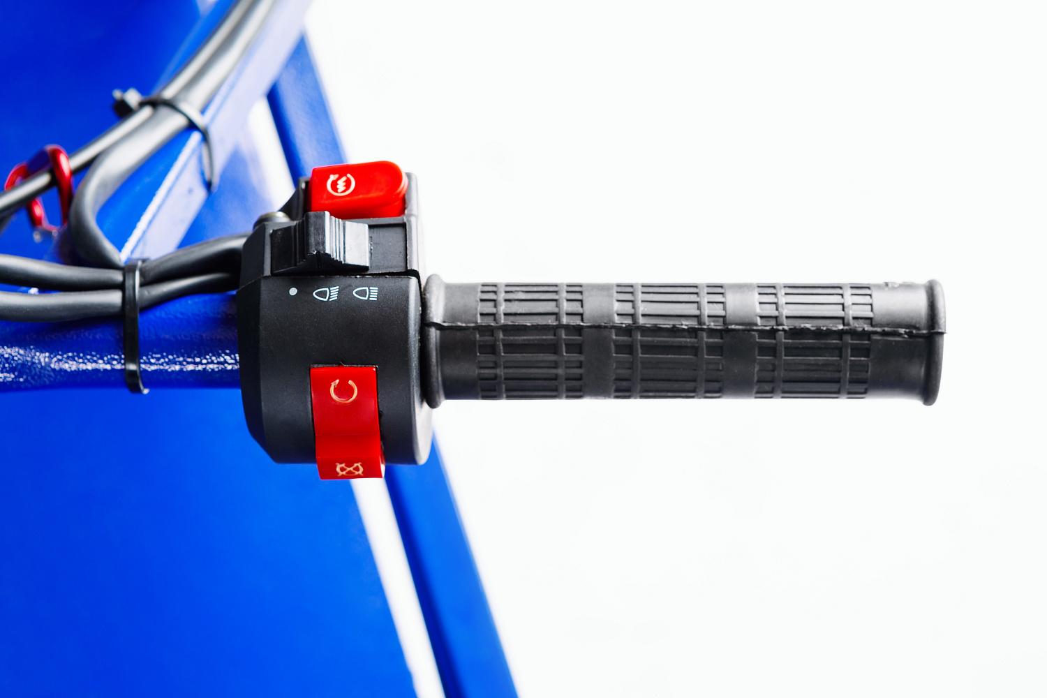 МОТОБУКСИРОВЩИК SNOW DOG 15 л.с. в Комсомольске-на-Амуре