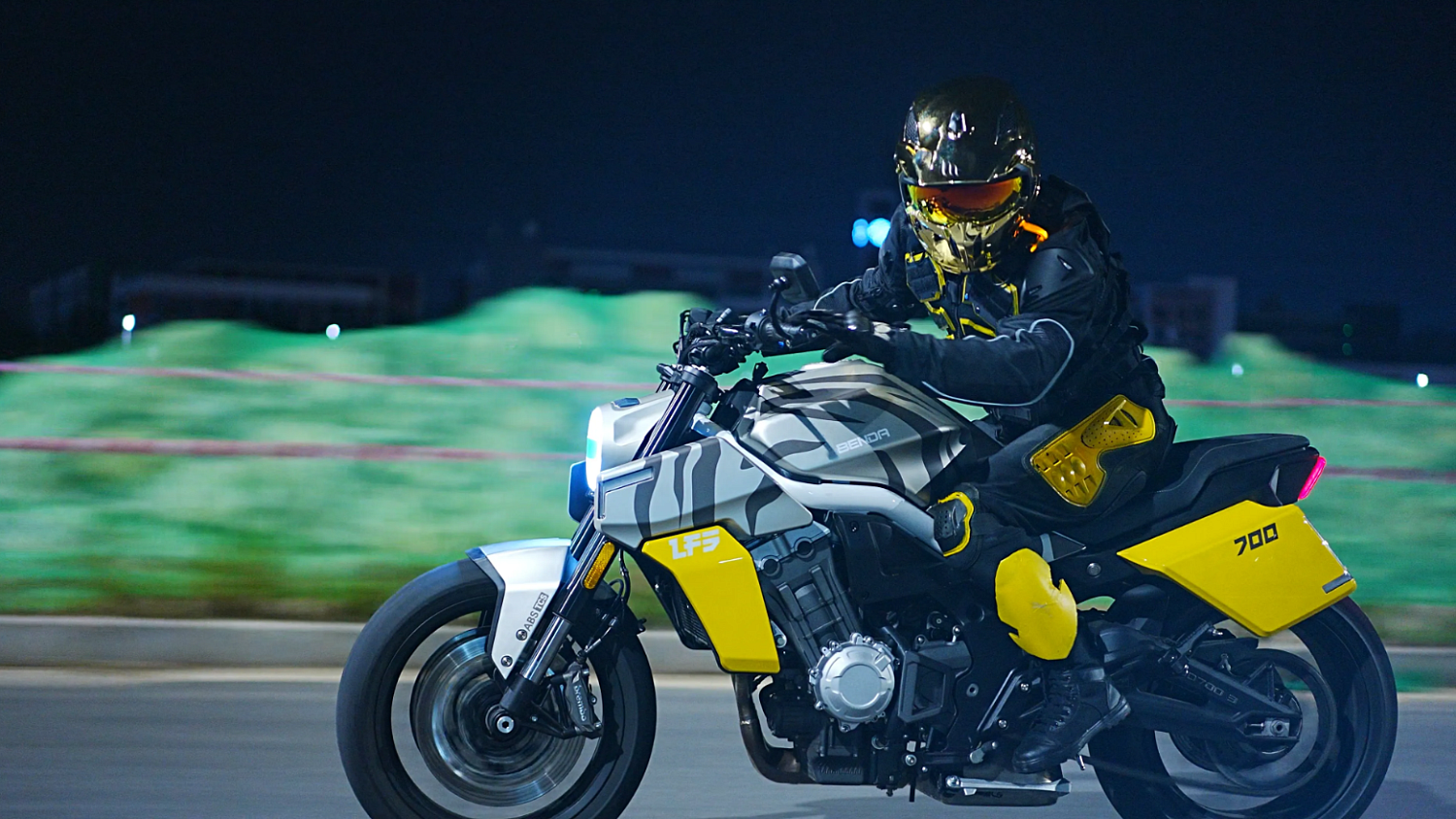 Мотоцикл Benda LFS 700 в Комсомольске-на-Амуре