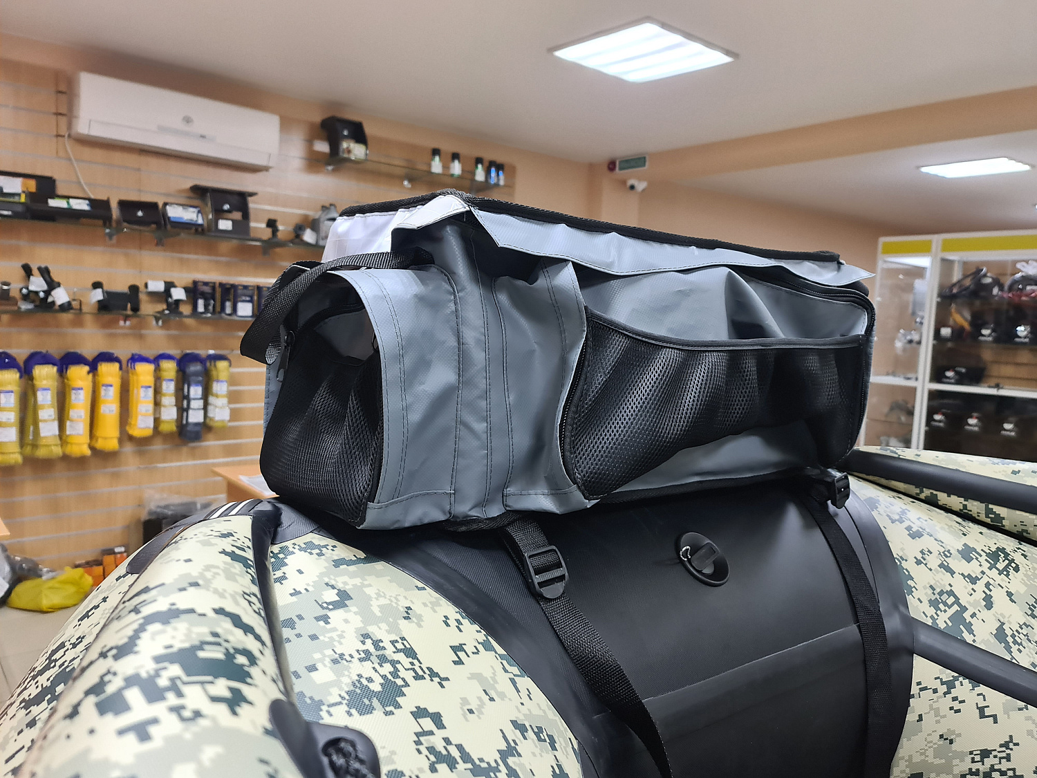 СУМКА ЛЮКС НА БАЛЛОН ДЛЯ ЛОДОК ПВХ 50Х25Х25 СМ в Комсомольске-на-Амуре